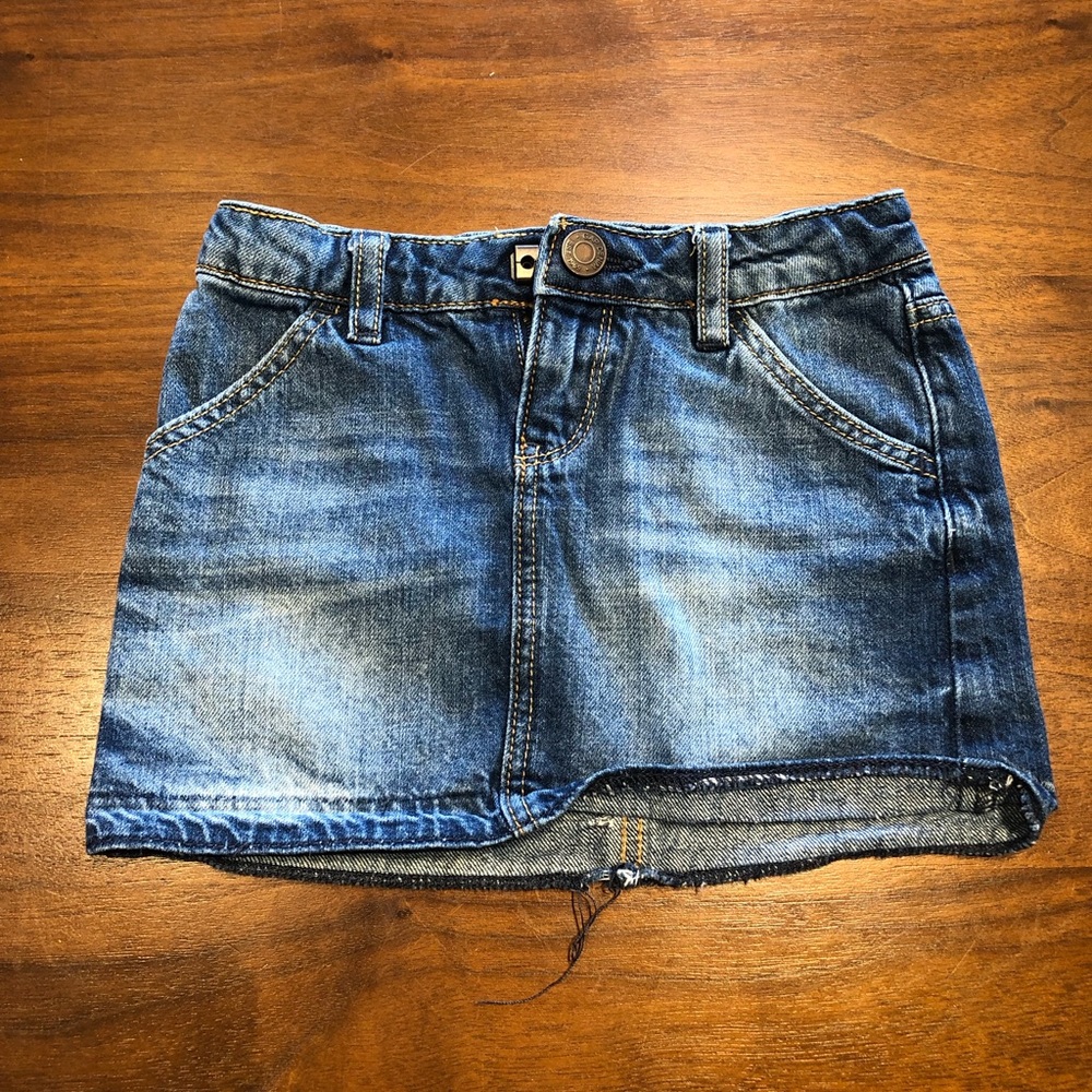 Girls Gap size 4 denim skirt